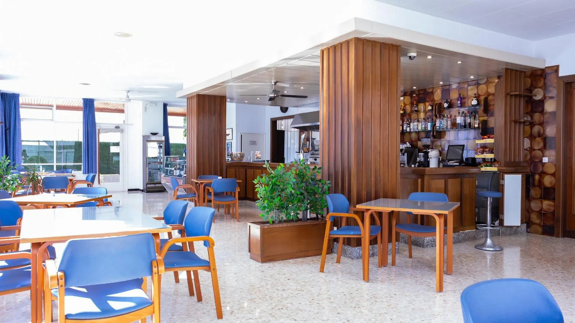 Hotel Bell Aire レスタルティット