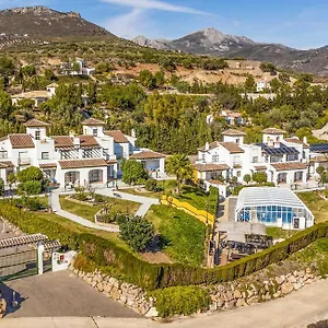 https://castillo-de-zalia-conjunto-rural-alcaucin.es-andalucia.com